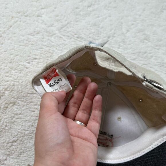 New Vintage 90s Marlboro Unlimited Ride It Run It Climb It Strapback Hat - Picture 4 of 5